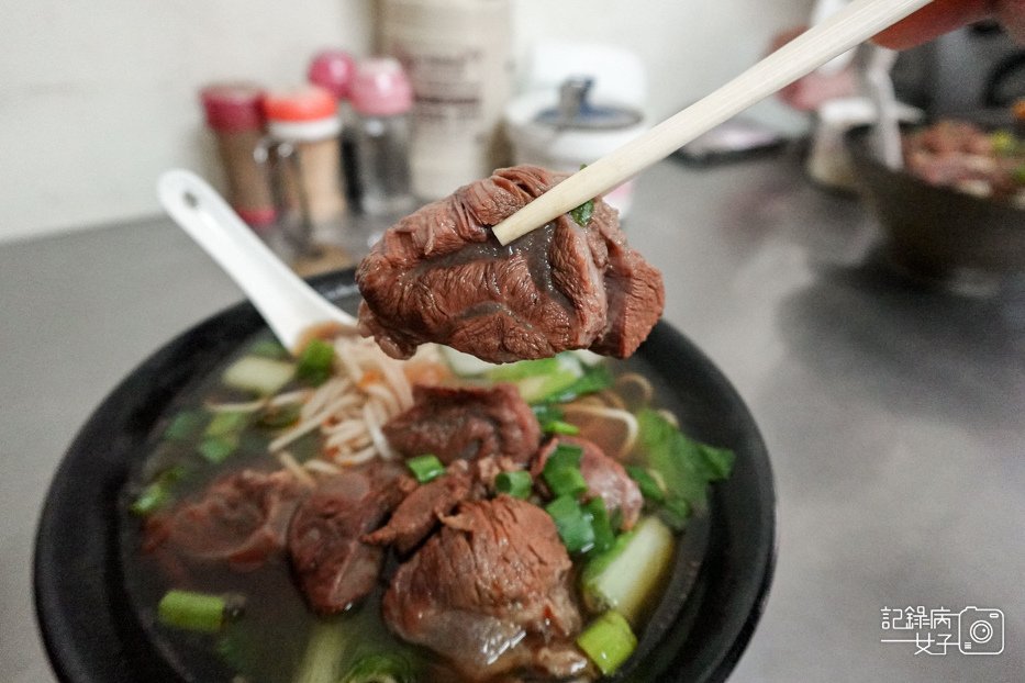 23內湖區大佳牛雜湯牛肉麵牛雜湯牛腩飯牛腱肉.jpg