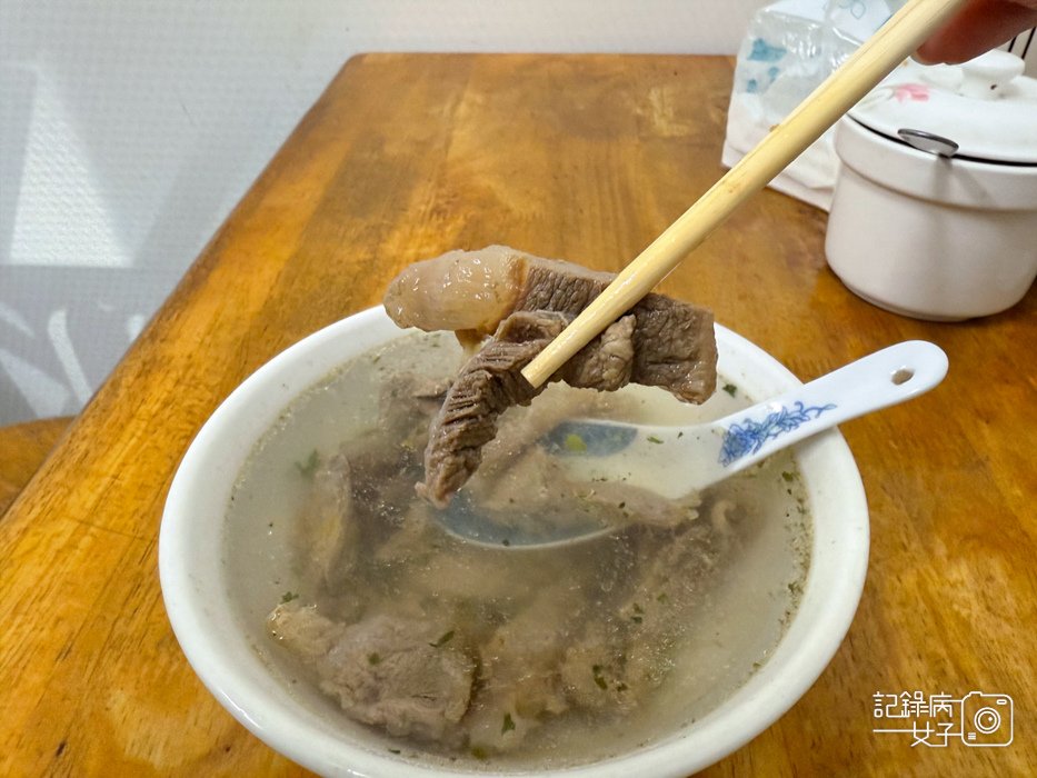 30內湖區大佳牛雜湯牛雜麵乾麵.jpg