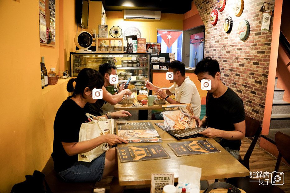 3公館這一天異國廚房古巴三明治Cubano古巴諾BBQ牛舊衣服漢堡.jpg