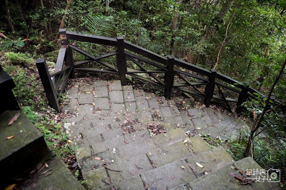 55台北內湖碧山巖鯉魚山小人國步道圓覺寺瀑布步道大溝溪親水公園.jpg