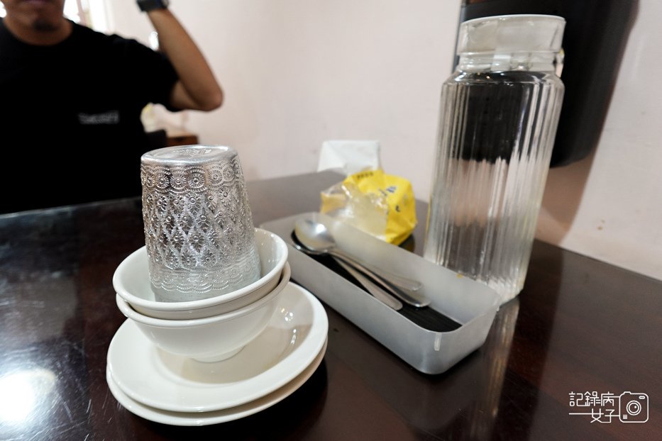 4新北三重就是泰泰式廚坊打拋豬肉綠咖哩雞肉椒麻雞泰國米飯吃到飽.jpg