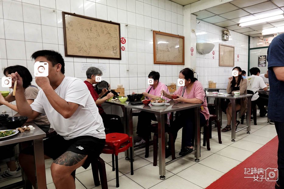 4新竹北門城隍廟口鴨香飯許二姐鴨肉許鴨肉飯炊粉炒鴨血.jpg