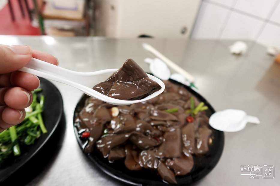 14新竹北門城隍許二姐鴨肉許招牌炒鴨血.jpg