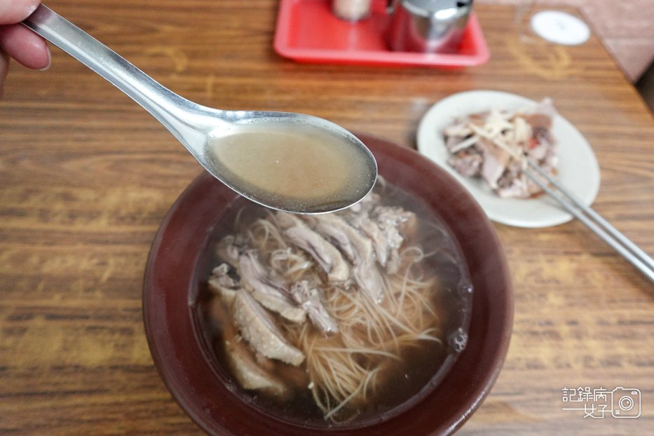 16台北信義市政府鴨肉謝當歸鴨麵線油麵乾麵脆腸下水湯.jpg