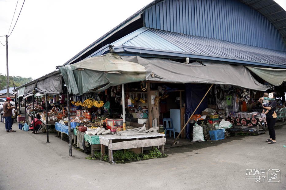 8馬來西亞沙巴神山市集拿巴魯小鎮Pekan Nabalu Weekly Market綜合米線三色奶茶.jpg