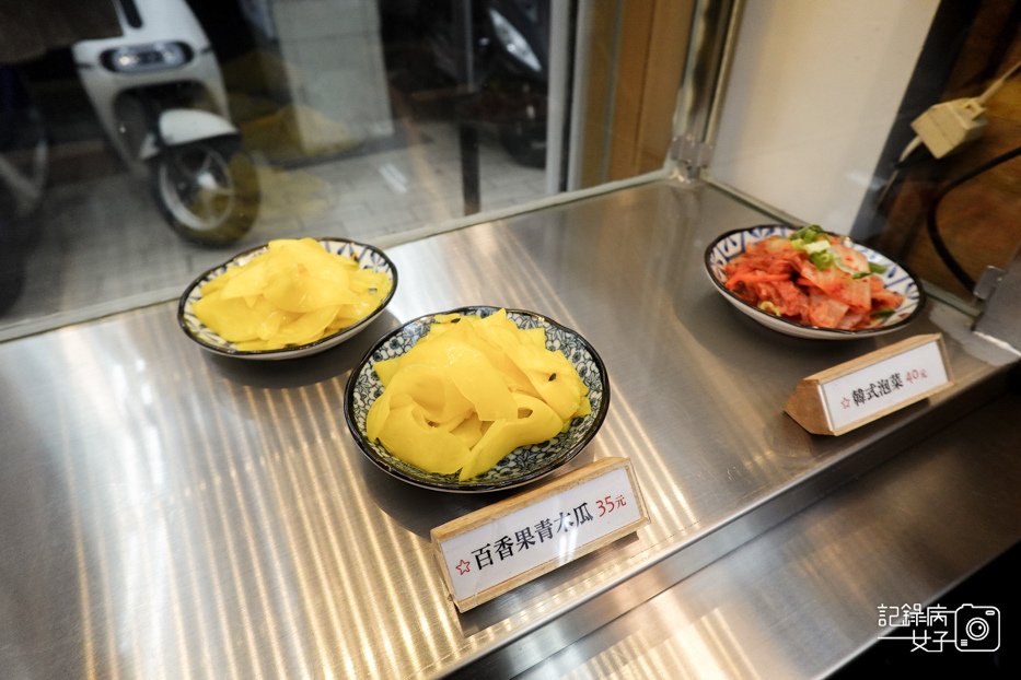 13信義區老邱牛肉麵菜單價位豆漿紅茶喝到飽.jpg