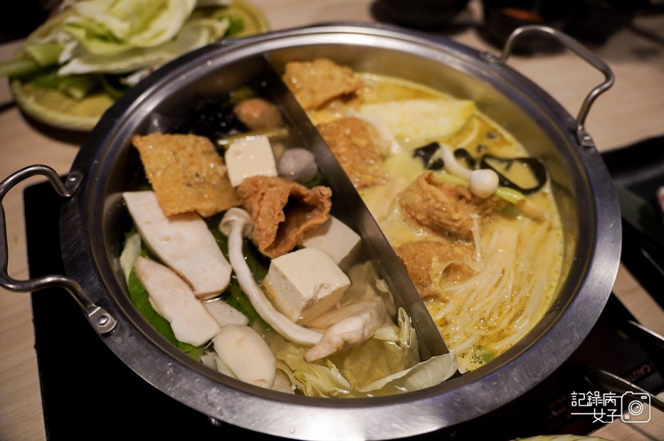 25藍象廷泰式火鍋吃到飽綠咖哩火鍋檸檬香茅鍋.jpg