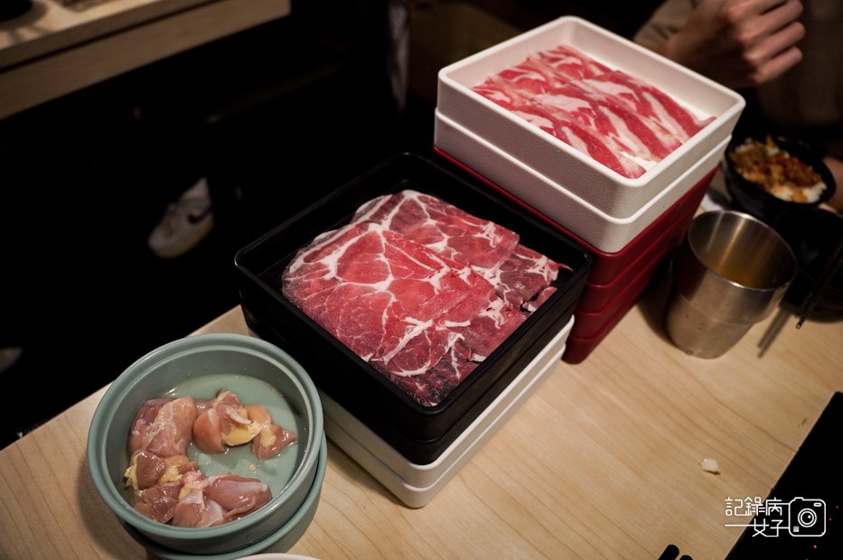 28藍象廷泰式火鍋吃到飽打拋肉飯咖哩香米飯泰式奶茶摩摩渣渣綠咖哩鍋.jpg