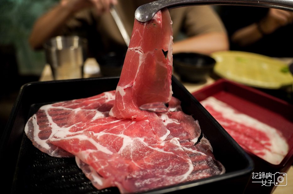 31藍象廷泰式火鍋吃到飽打拋肉飯咖哩香米飯泰式奶茶摩摩渣渣綠咖哩鍋.jpg
