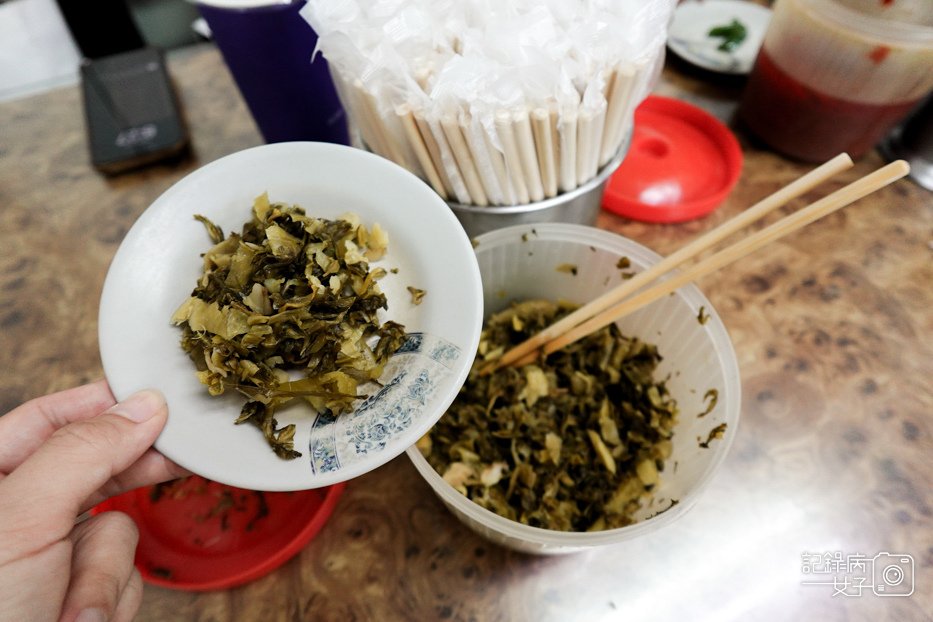 16萬華洛陽富宏牛肉麵24小時營業牛肉麵牛油飲品無限暢飲.jpg