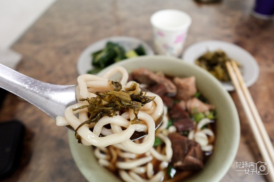 18萬華洛陽富宏牛肉麵24小時營業牛肉麵牛雜麵牛肚牛筋.jpg