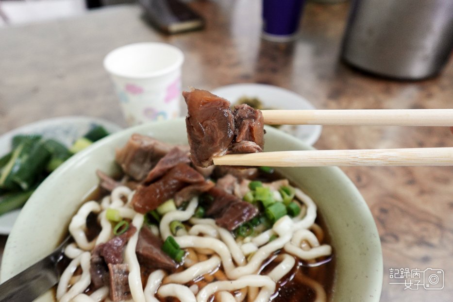 20萬華洛陽富宏牛肉麵24小時營業牛肉麵牛雜麵牛肚牛筋.jpg