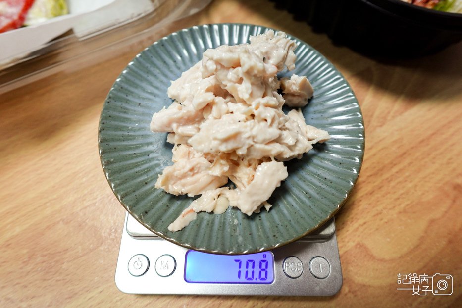 13好市多開箱凱薩雞肉捲熟食區推薦costco雞胸肉沙拉.jpg