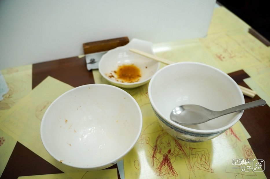 47高雄左營正宗鴨肉飯限量手工切鴨腿飯下水湯鴨珍鴨心.jpg