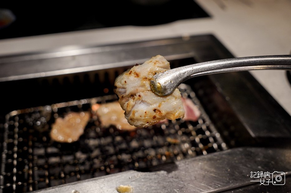 40高雄美食單人燒肉Smile自助吧無限吃到飽放題板腱牛烏骨雞.jpg