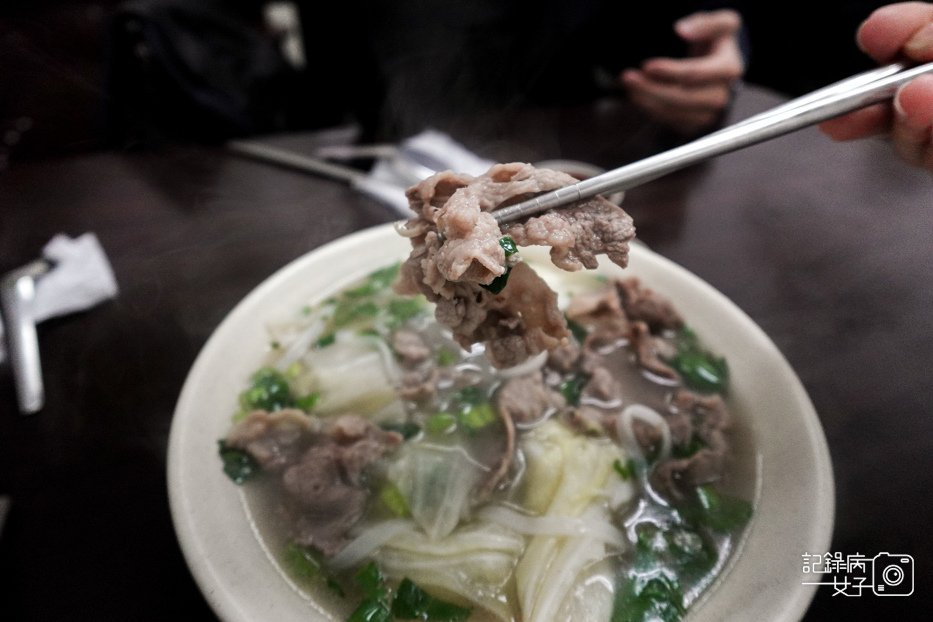 6台北信義區老北一菜盒店越南牛肉河粉韭菜水餃高麗菜水餃.jpg