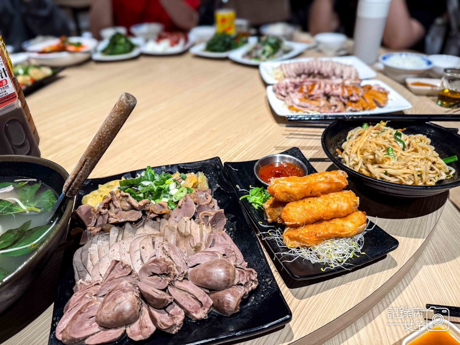15必比登推薦吉林路阿城鵝肉吉林二店煙燻鵝白斬鵝油拌飯胗肝心.jpg