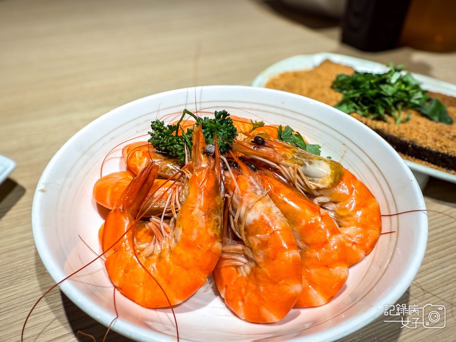 37必比登推薦吉林路阿城鵝肉吉林二店海鮮卷沙拉杏鮑菇香腸鹽蒸蝦.jpg