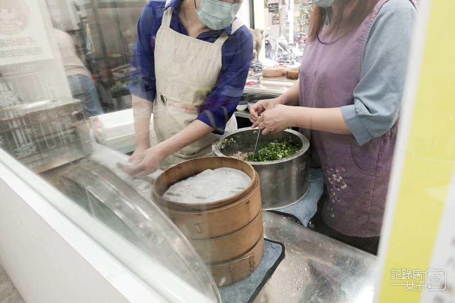 11台北信義松山區宜蘭正常鮮肉小籠湯包松阪豬饒河夜市.jpg
