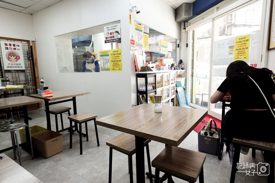 12台北信義松山區宜蘭正常鮮肉小籠湯包松阪豬饒河夜市.jpg