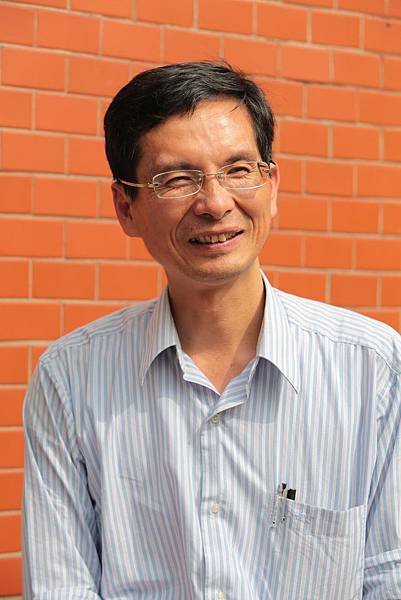 封面愛心人物陳清圳校長
