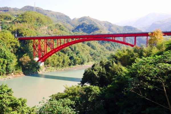 大紅橋