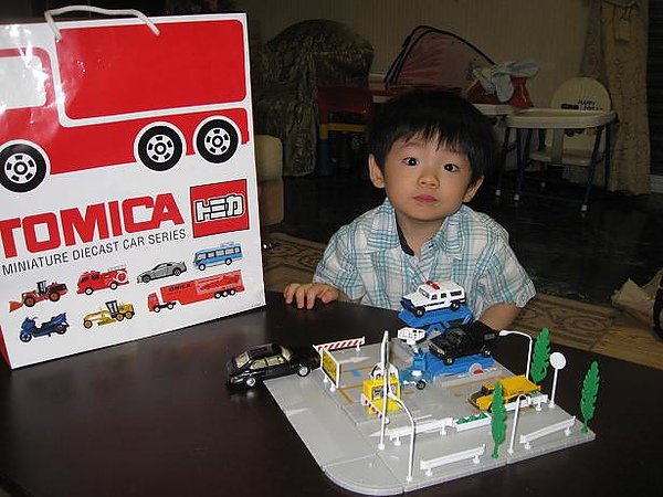 tomica2.JPG