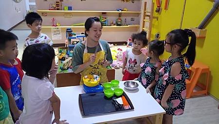 2017.10.08。(6歲又29天)(4歲3個月又16天)。南投尼古拉斯親子餐廳(雙十連假第2天)-18