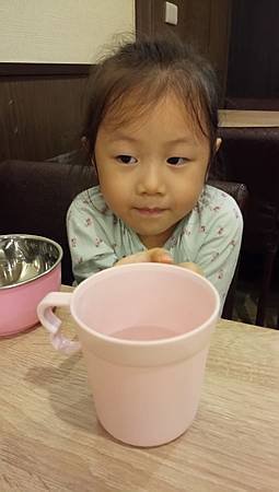 2017.10.04。(6歲1個月又5天)(4歲3個月又22天)。新竹竹北禾食堂-6