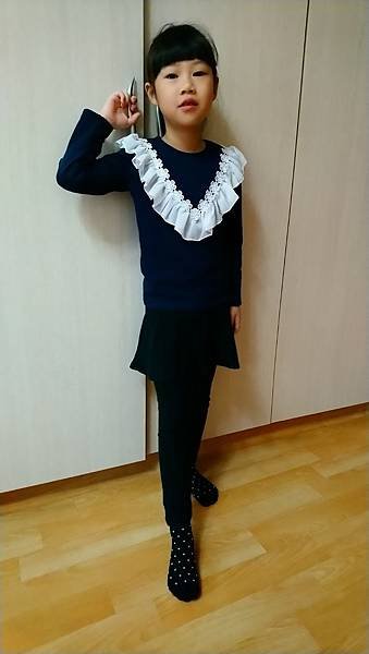 2019.02.22。(7歲5個月又13天)。這學期量身高哈妮又長高了-5.JPG