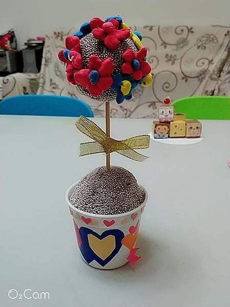 2019.05.07。(7歲7個月又28天)。哈妮班上義工家長帶孩子們手做母親節禮物-4.jpg