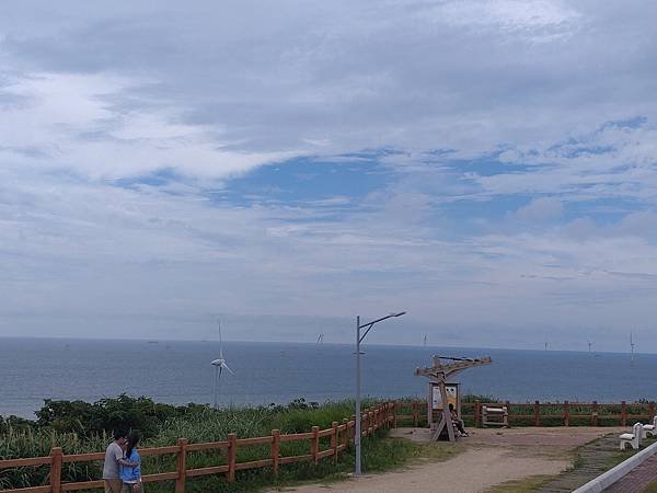2022.07.02。(10歲9個月又23天)。(9歲又10天)。苗栗通霄白沙屯拱天宮+後龍好望角-16.JPG