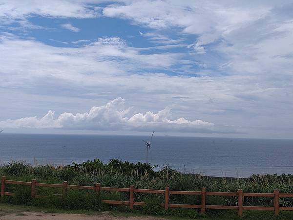 2022.07.02。(10歲9個月又23天)。(9歲又10天)。苗栗通霄白沙屯拱天宮+後龍好望角-17.JPG