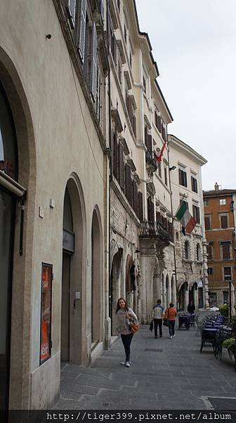 DSC02003