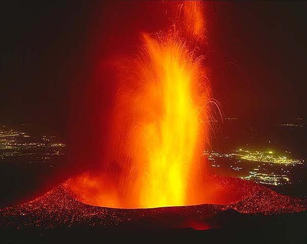 mount_aetna_eruptions2