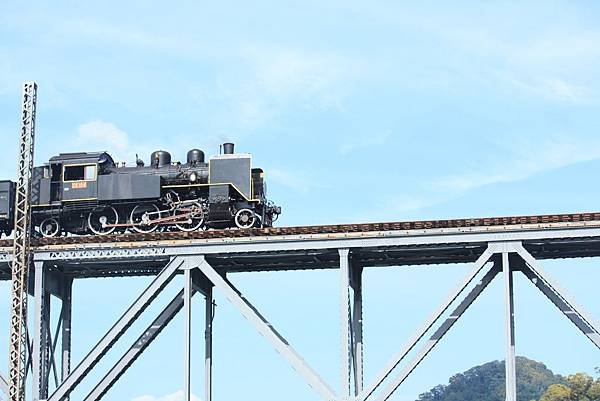 內社川橋(鯉魚潭鐵橋) (64).JPG