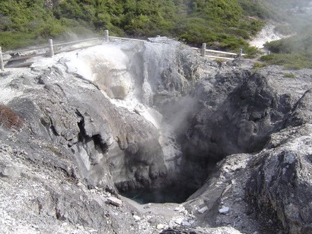 1crater.jpg