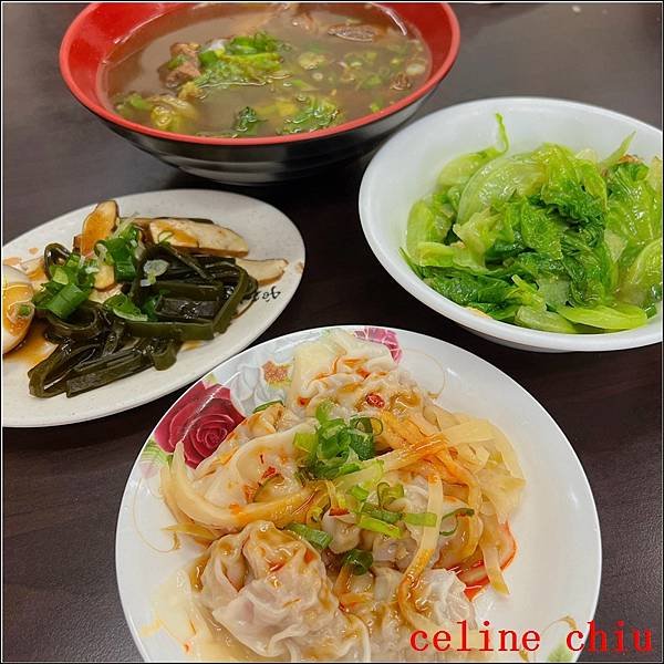 【新北美食】汐止 福建牛肉麵 微辣紅燒湯頭,家常寬麵Q彈帶勁