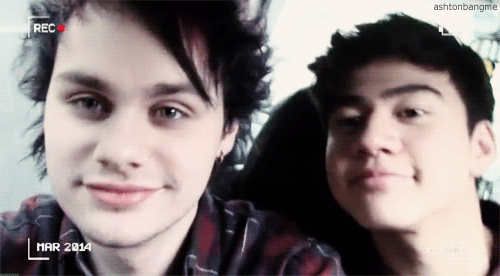 -Malum-calum-hood-36918322-500-276