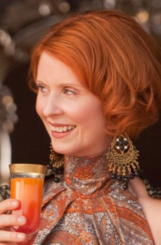 cynthia-nixon-in-indian-inspired-chandelier-earrings.jpg