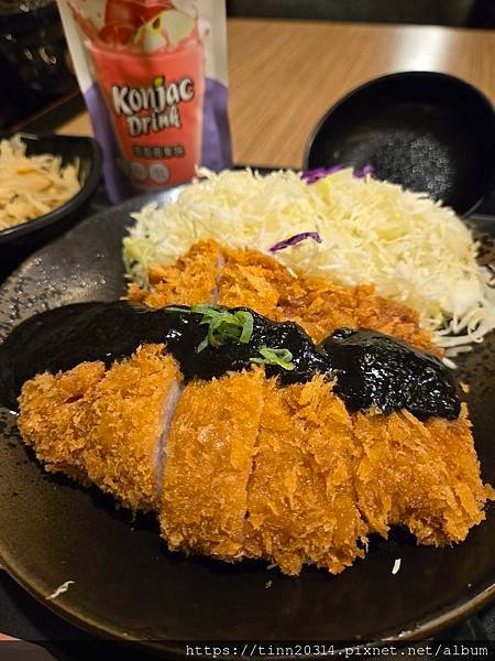 桃園平鎮/墨魚豬排定食、香酥炸腰內肉定食，福勝亭日式豬排專賣