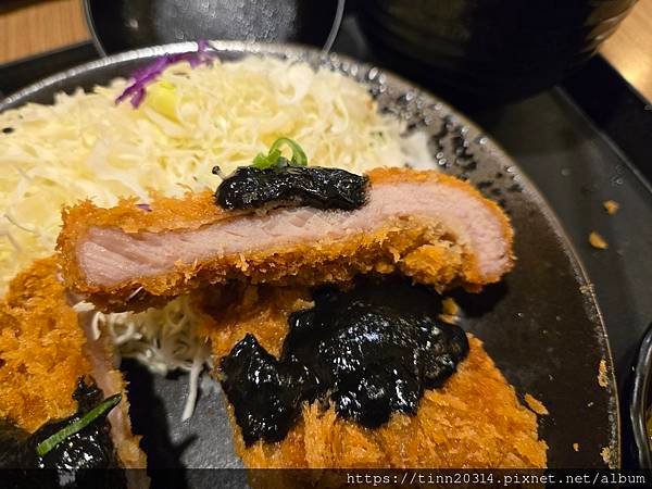 桃園平鎮/墨魚豬排定食、香酥炸腰內肉定食，福勝亭日式豬排專賣