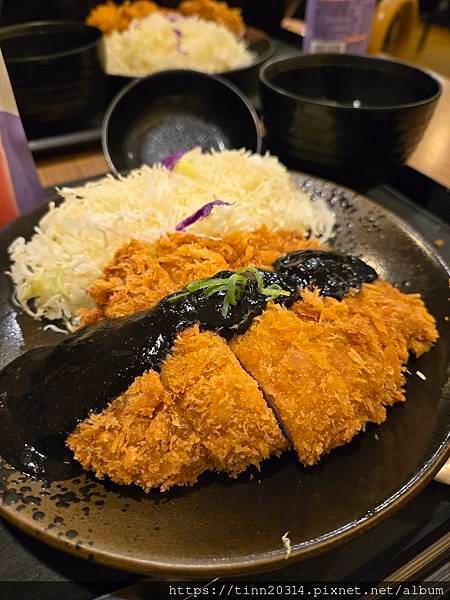 桃園平鎮/墨魚豬排定食、香酥炸腰內肉定食，福勝亭日式豬排專賣