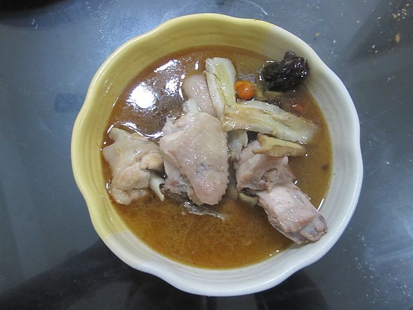 藥膳麻油雞完成