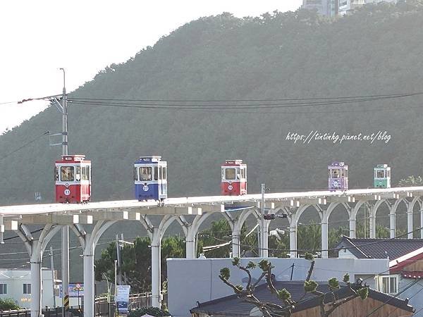 膠囊列車