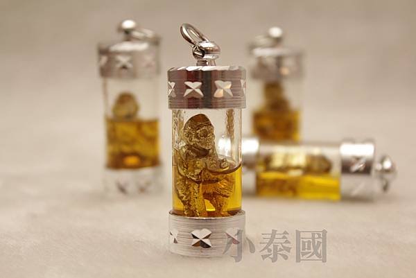 阿贊錠_人緣油徐祝老人配戴型03.JPG