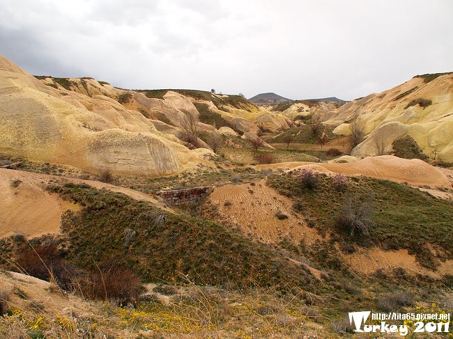 walk through Gomede valley 