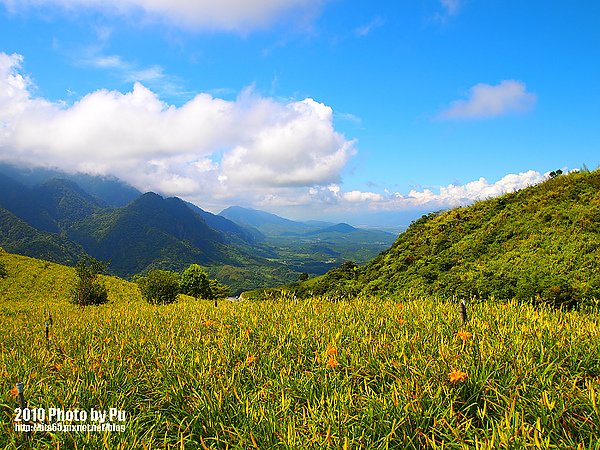 藍天~白雲~我的金針山