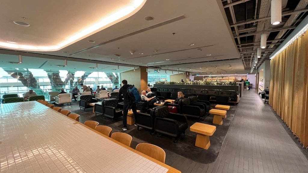 【貴賓室】新加坡 SIN :: 澳洲航空商務艙貴賓室 (Qa