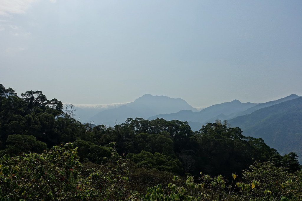 德文山-三地山縱走